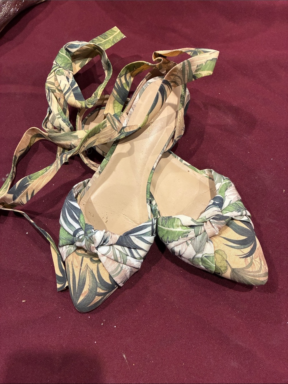 New Look Green Multi Tropical Lace-Up Pointed Flats